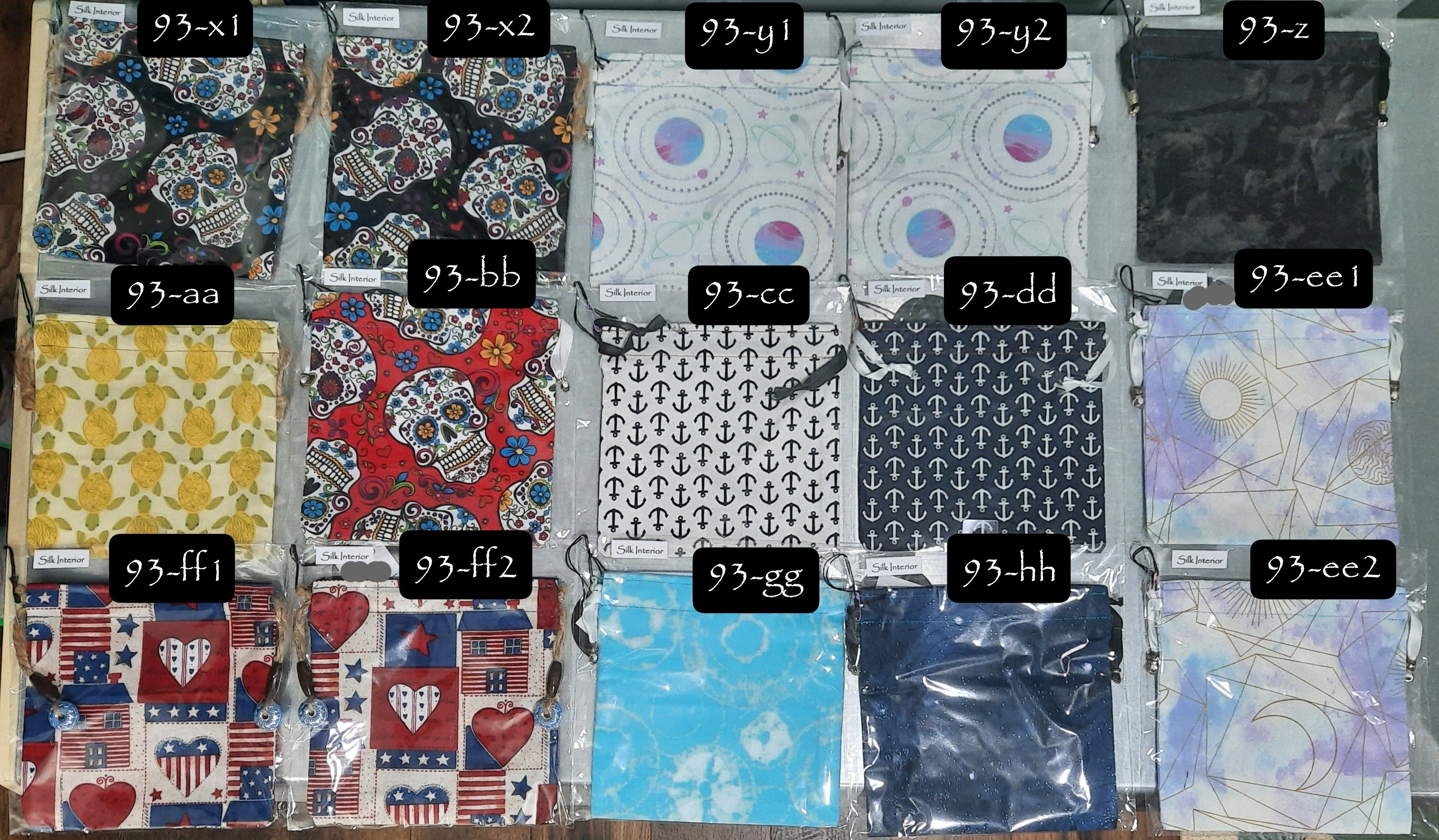 POUCHES ~6 x 6in (L)